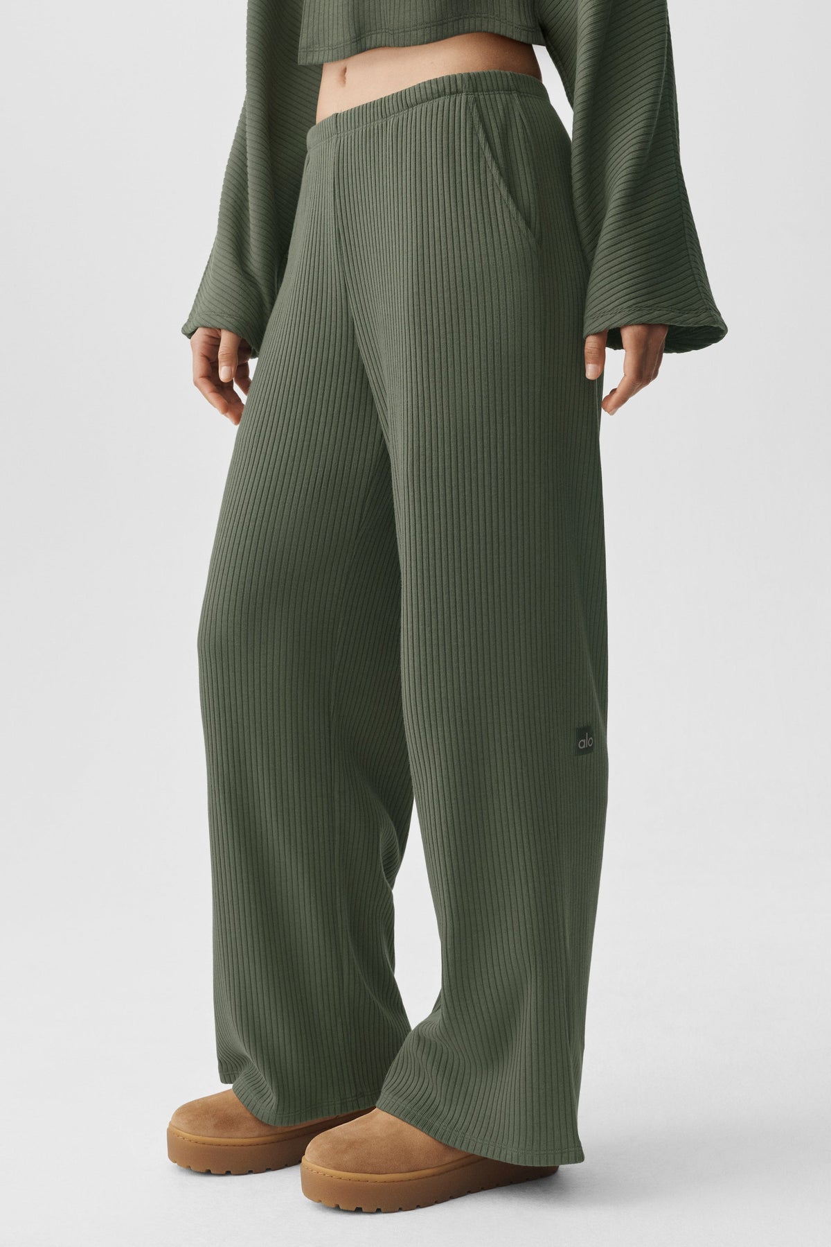 Ribbed Mid-Rise Reset Pant - Bamboo Green