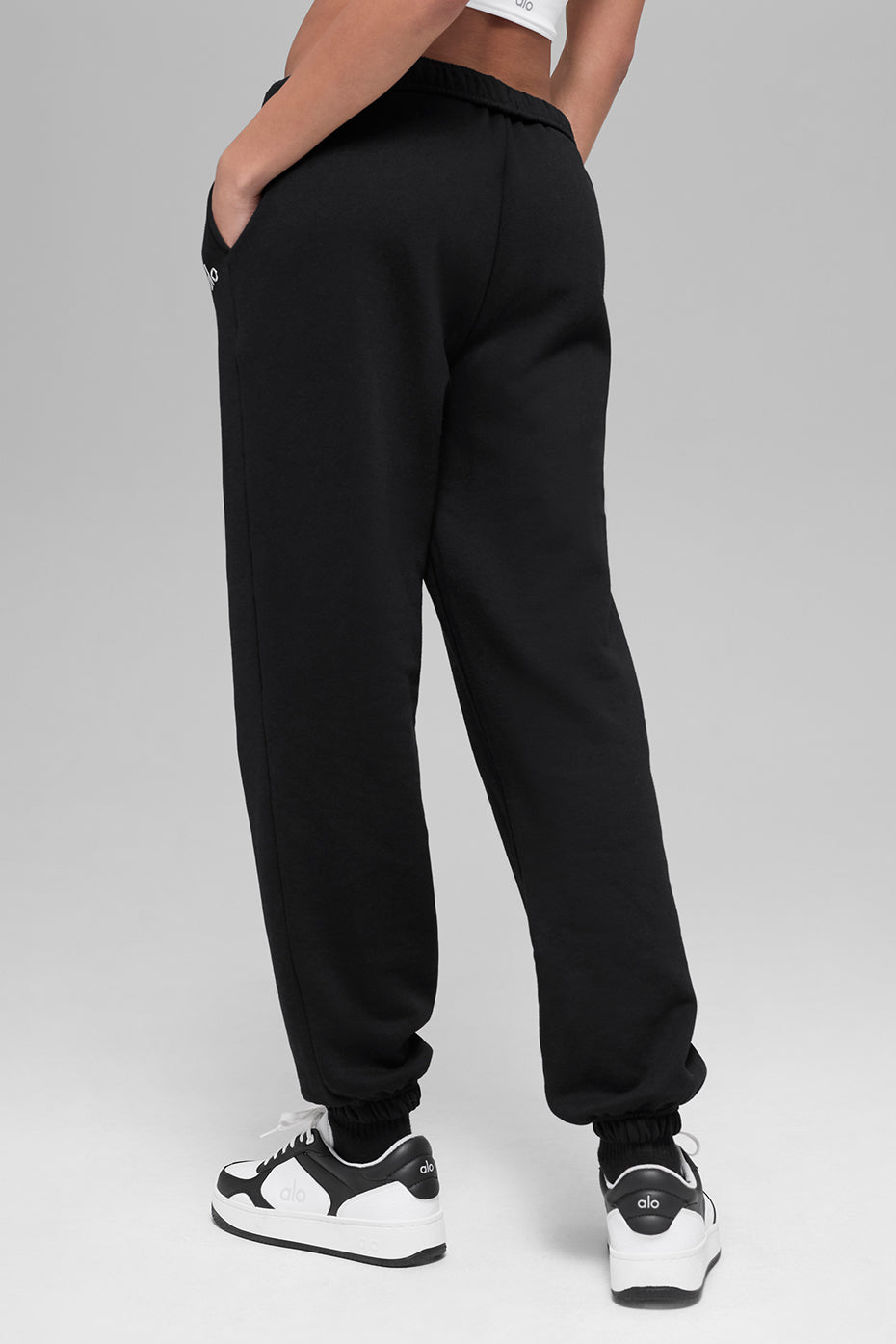 Accolade Sweatpant - Black