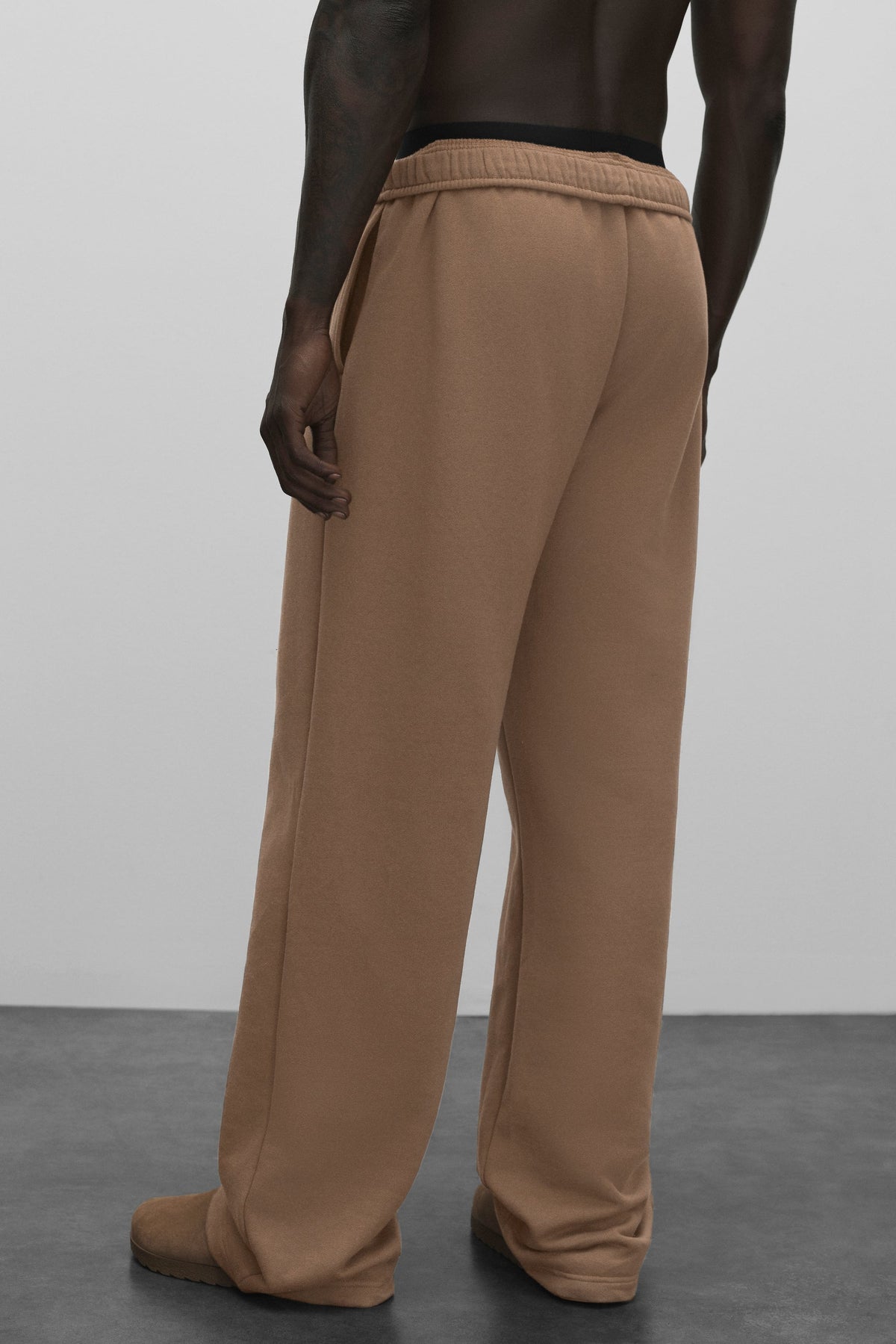 Accolade Straight Leg Sweatpant - Java Brown