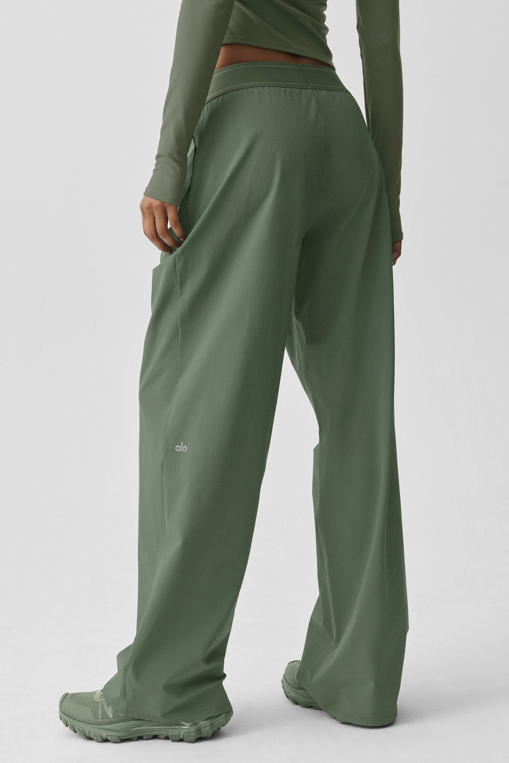 Suit Up Trouser (Regular) - Bamboo Green