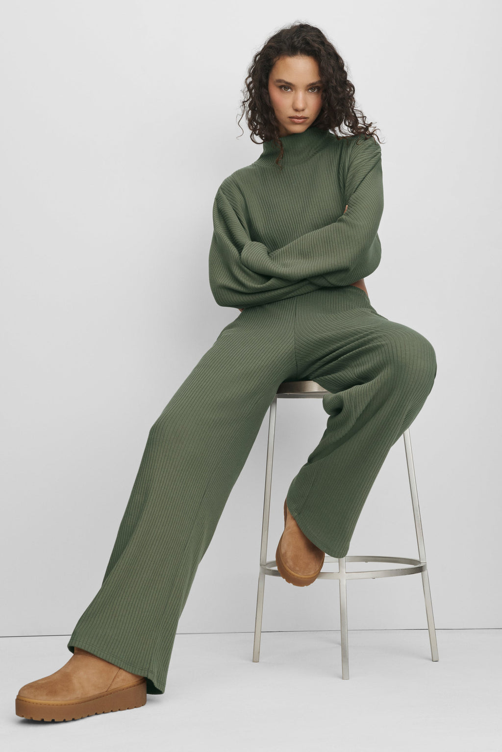 Ribbed Mid-Rise Reset Pant - Bamboo Green