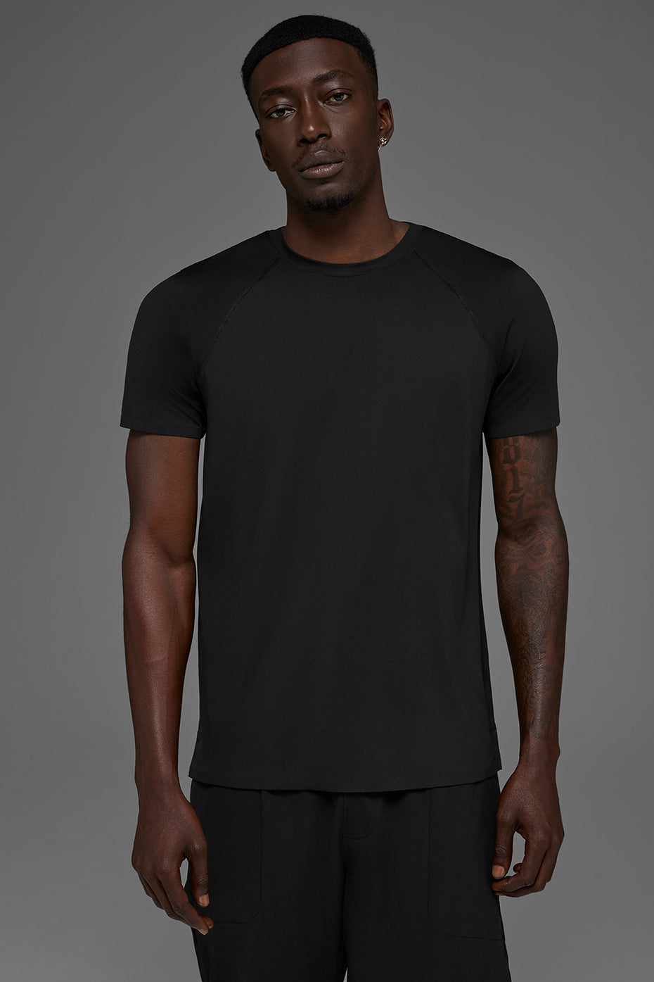 Idol Crewneck Short Sleeve - Black