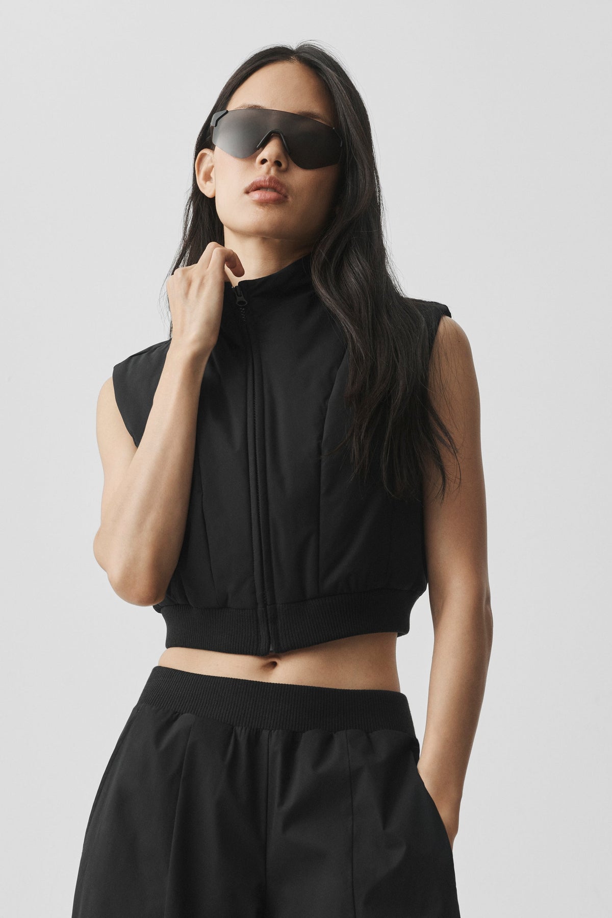 Momentum Vest - Black