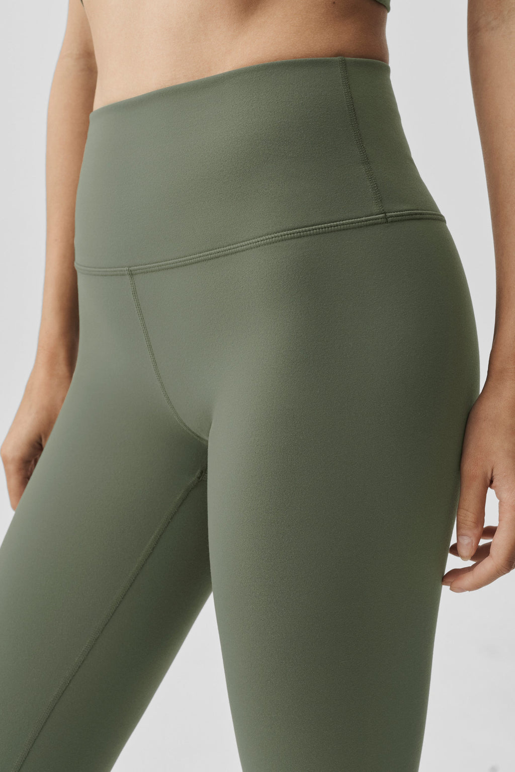 7/8 High-Waist Airbrush Legging - Bamboo Green